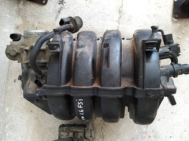 Q5 çıkma yedek parça Q5 1.6 FSİ Emme Manifolt 2006-2009